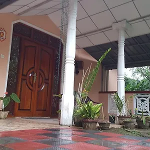 Pensión Lalanga, Kandy